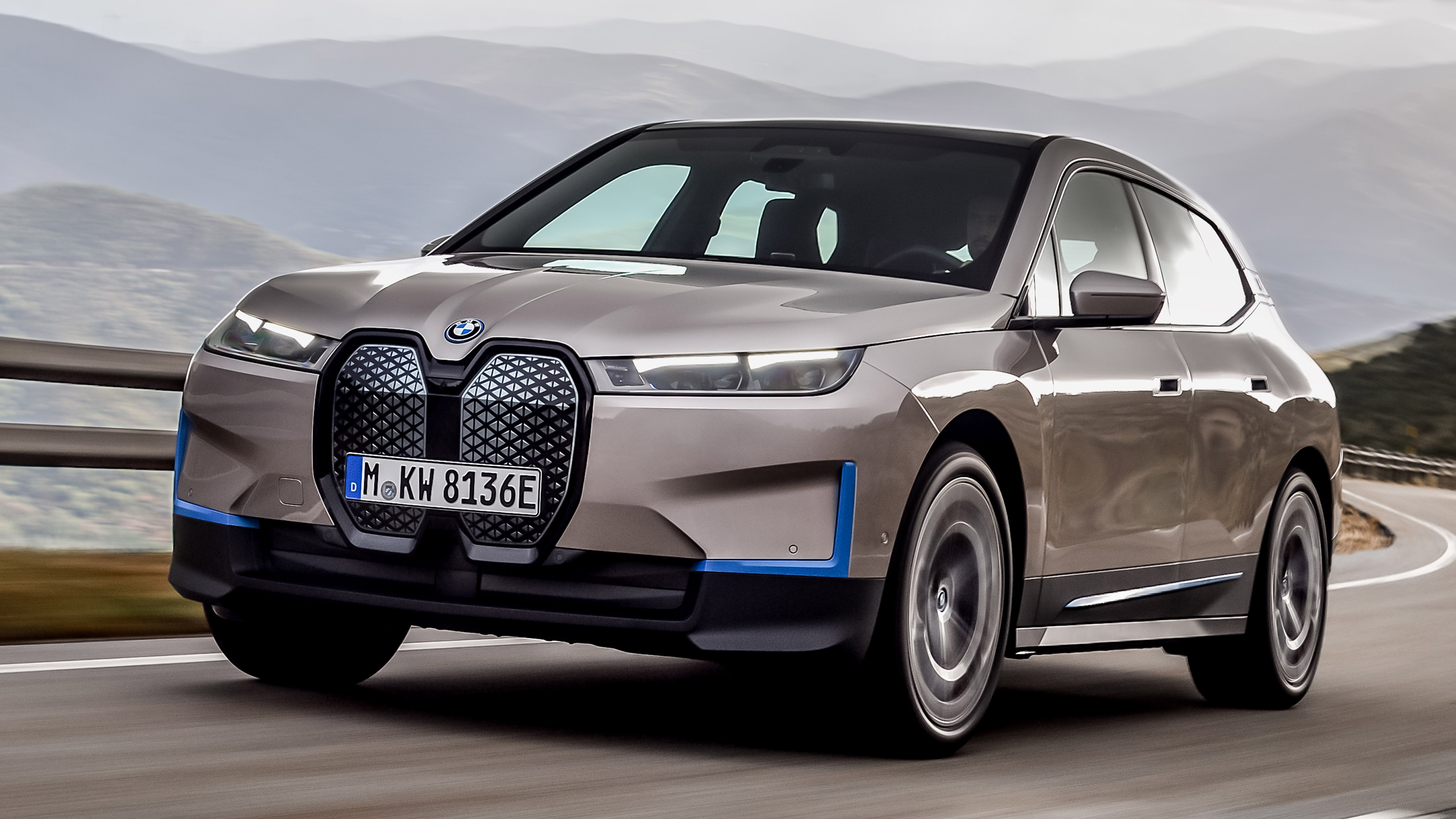 New 2021 BMW iX electric SUV revealed with 376-mile range | Auto Express