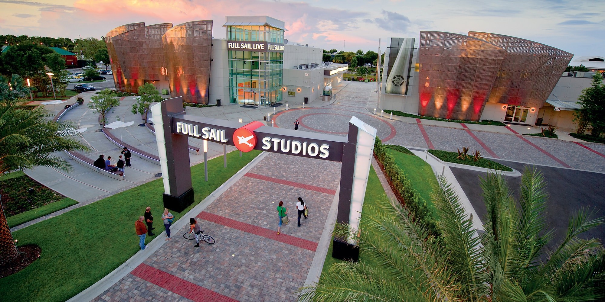 Top 10 Clubs and Events at the Full Sail University - OneClass Blog