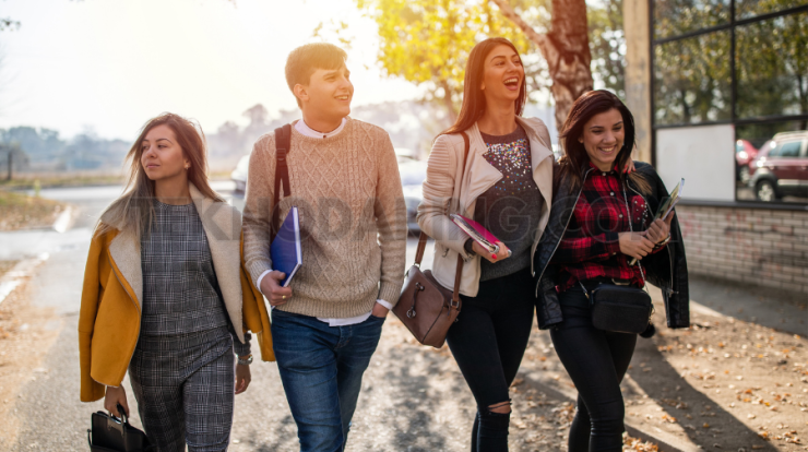 Colleges Offer Free Laptops